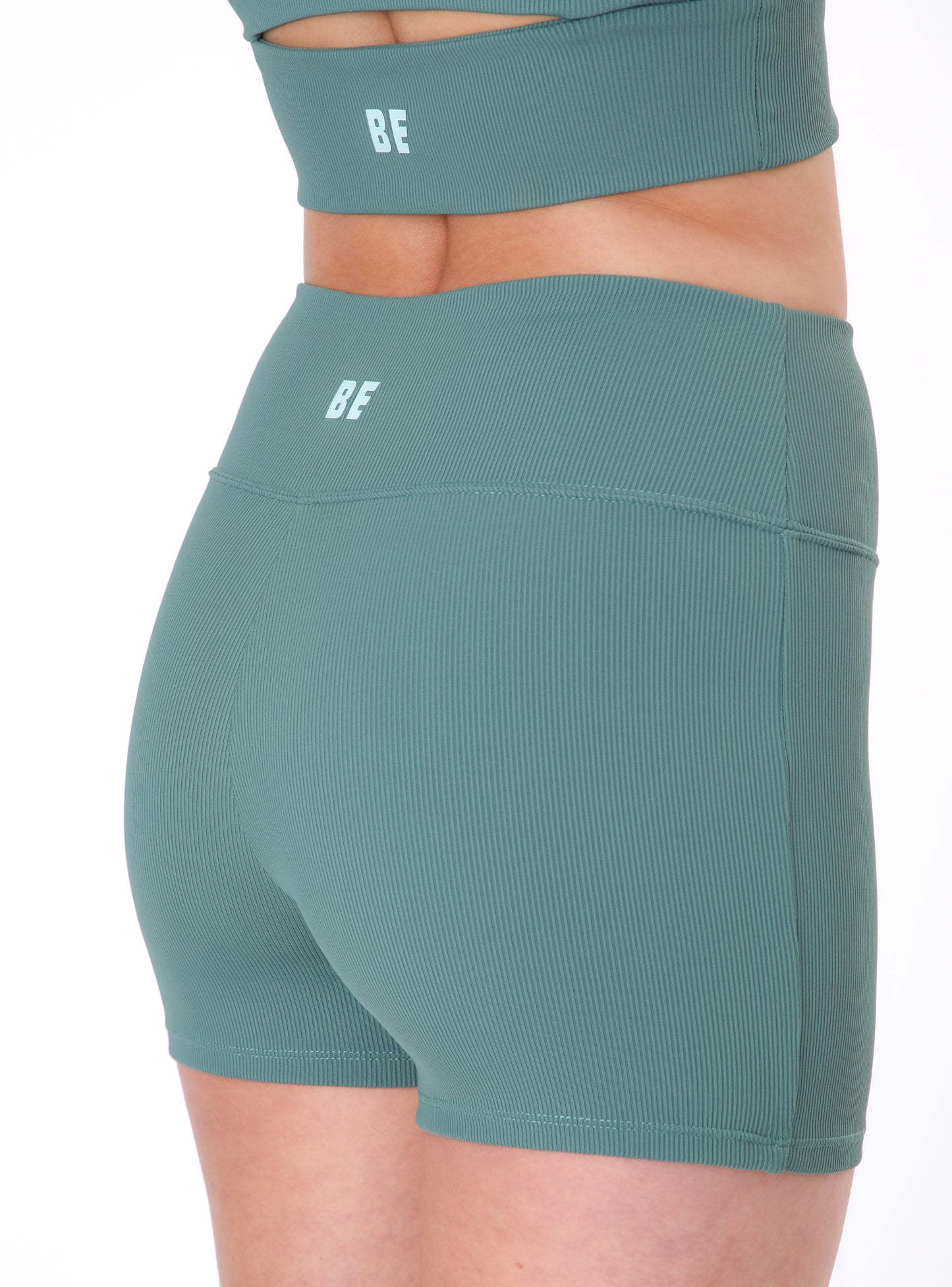 Calza biker Pía color verde