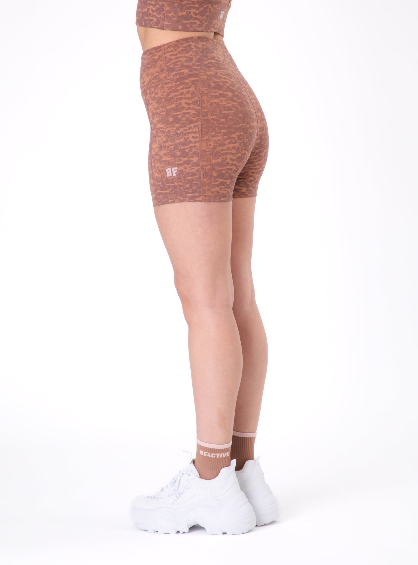 Calza biker Lourdes color negro