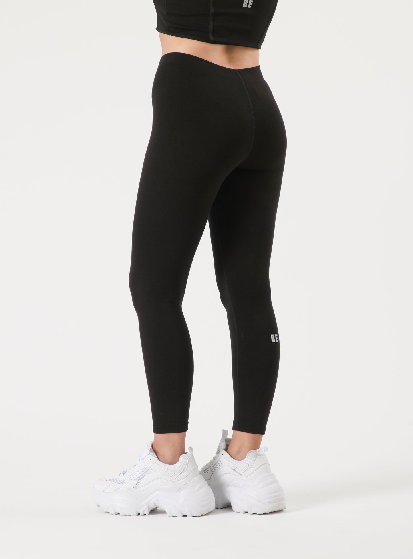 Calza Olive color Rojo