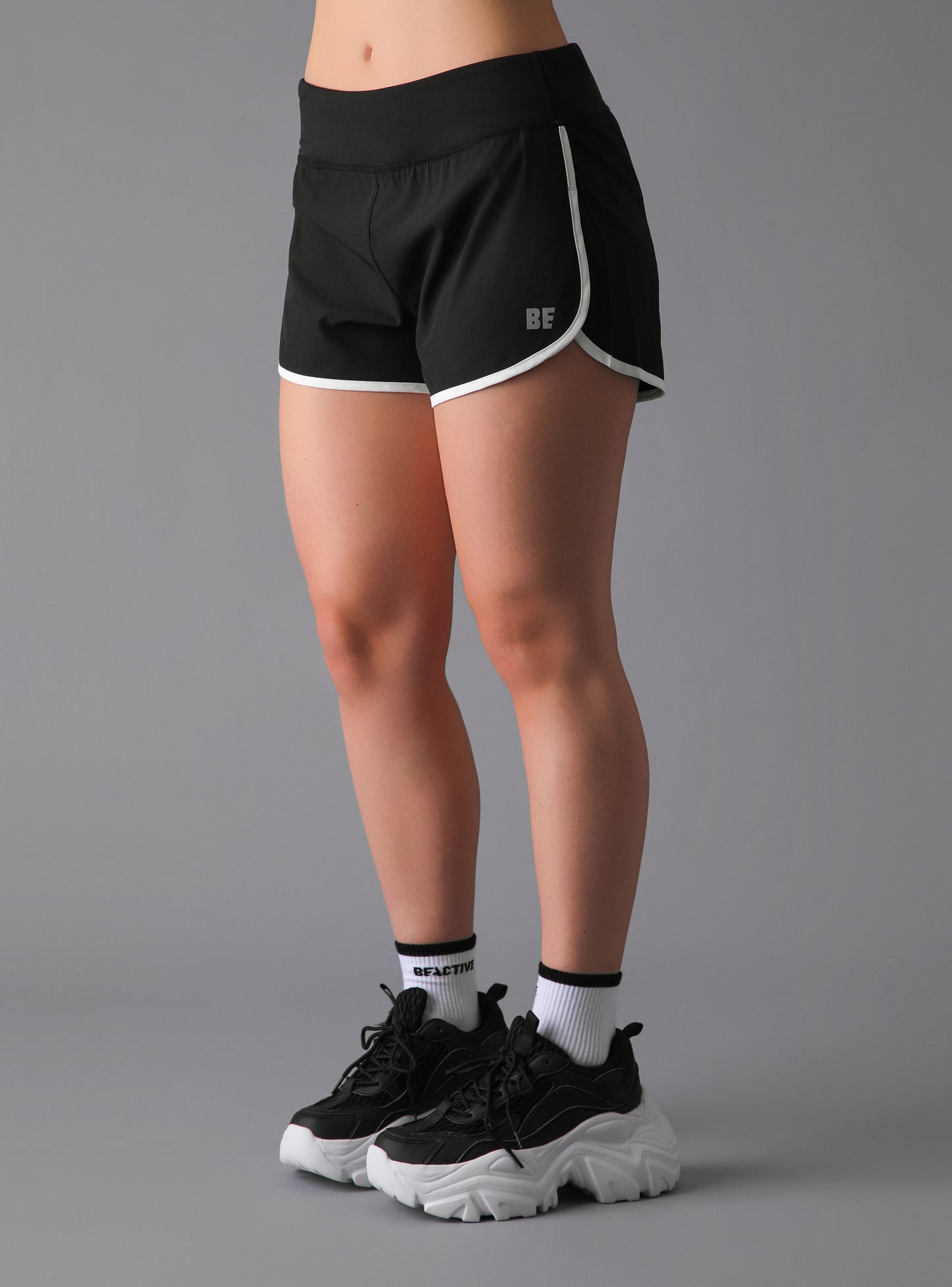 Short Saint Tropez Color Negro