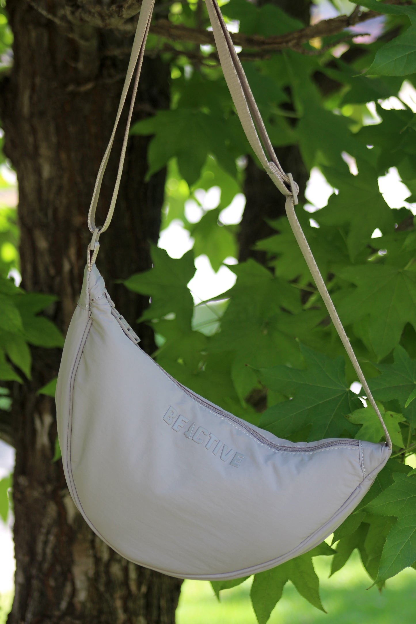 Banano Emilia color beige claro