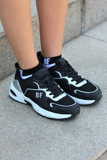 Zapatilla Dana color blanco y rosado