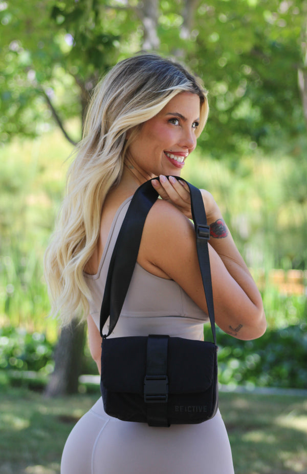 Cartera Noa color negro