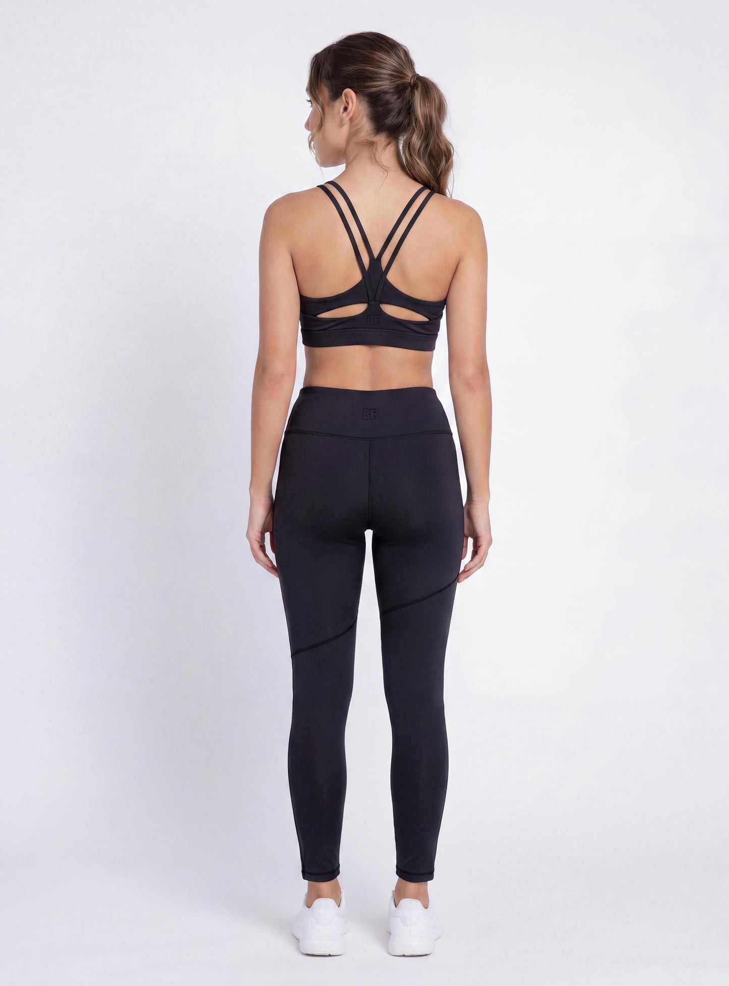 Peto Brianne color negro