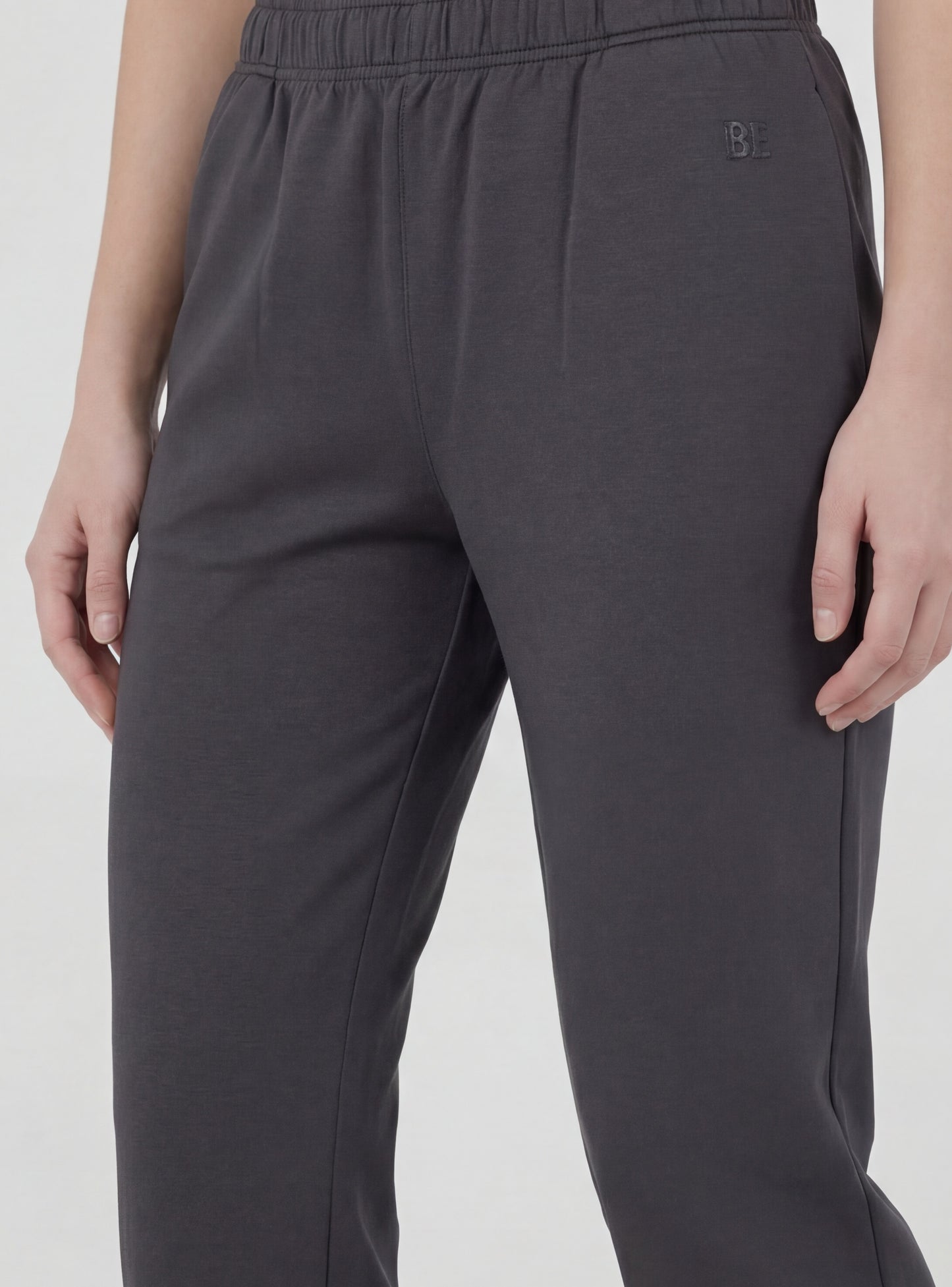 Pantalón Tosca color gris oscuro