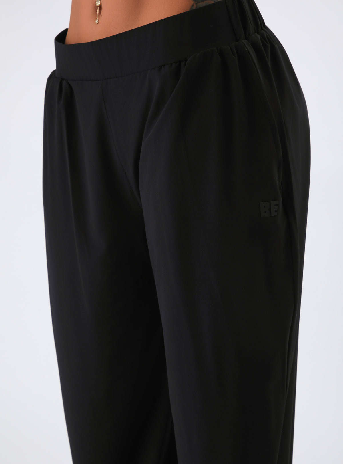 Pantalón Matilde color negro