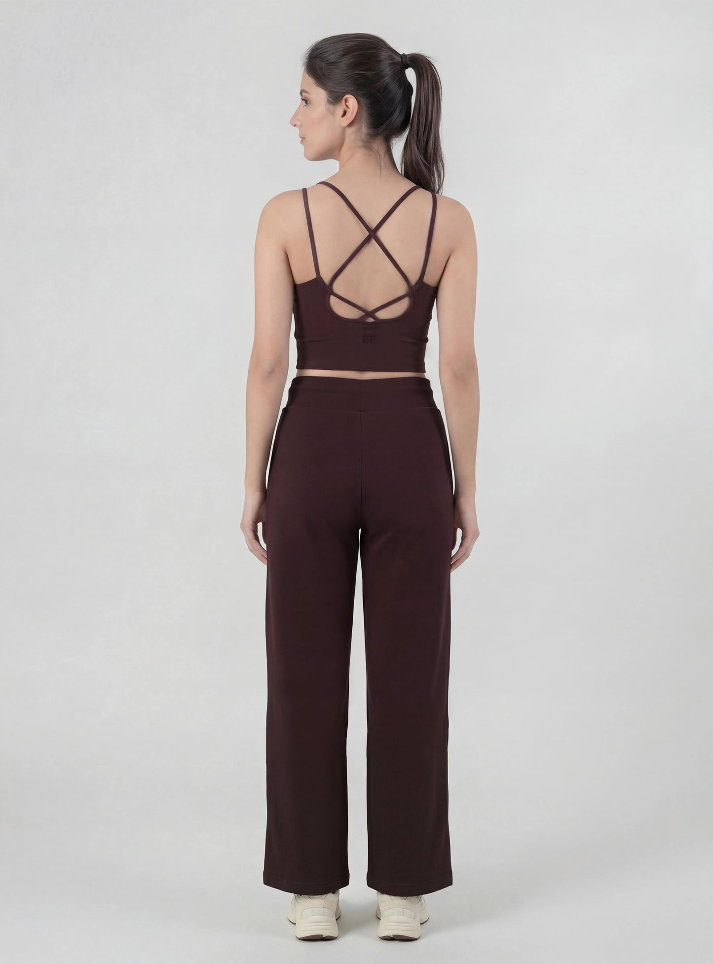 Pantalón Allure color café oscuro