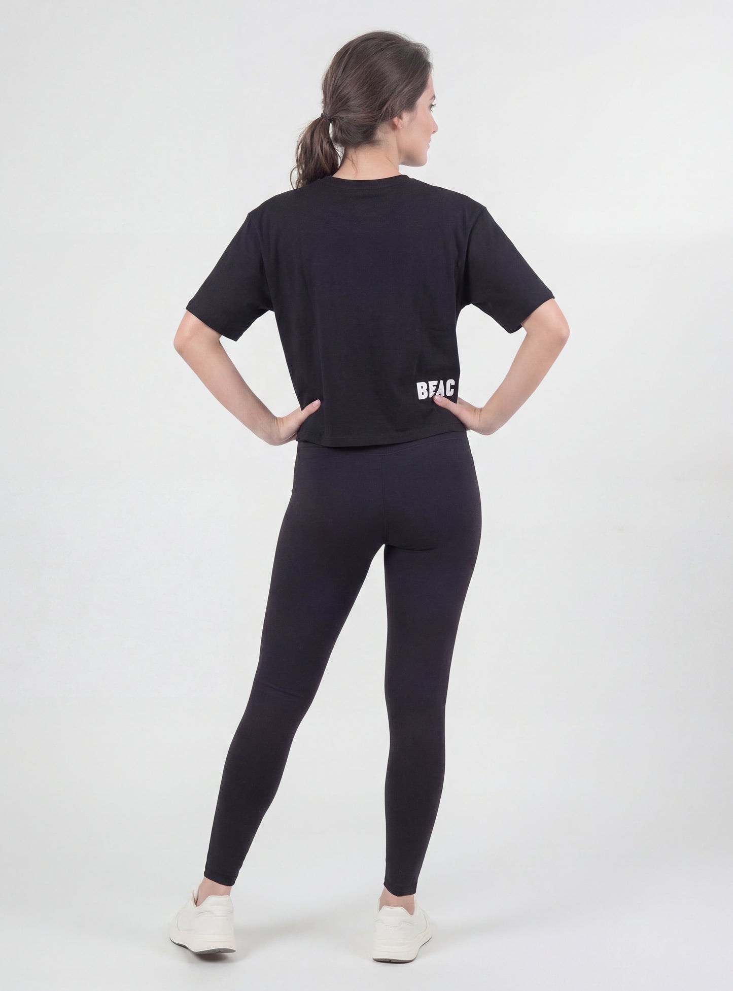 Polera Aloisa color negro